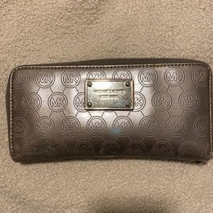 Michael Kors wallet